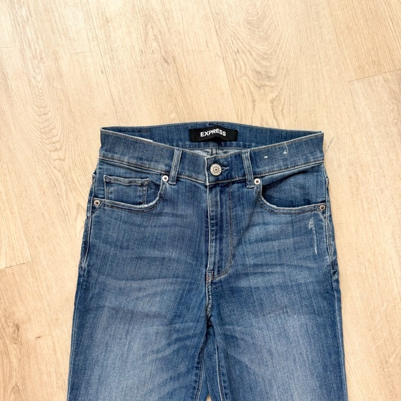 Express Bell Regular High Rise Jeans - Picture 6 of 7